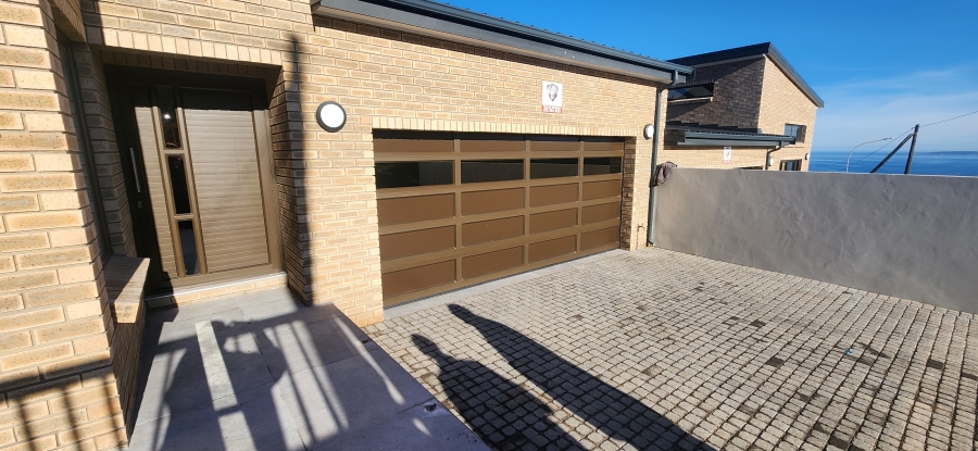 3 Bedroom Property for Sale in Dana Bay Western Cape